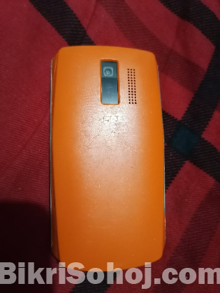 Nokia E-5 এবং নোকিয়া আশা